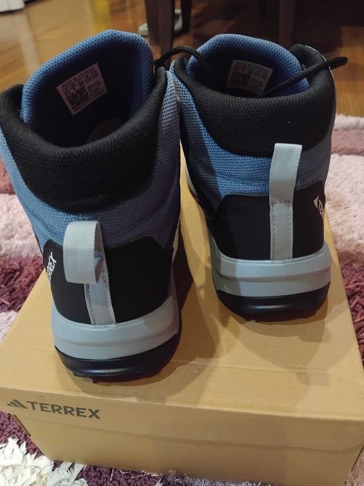 Юношески Adidas Terrex 38.5