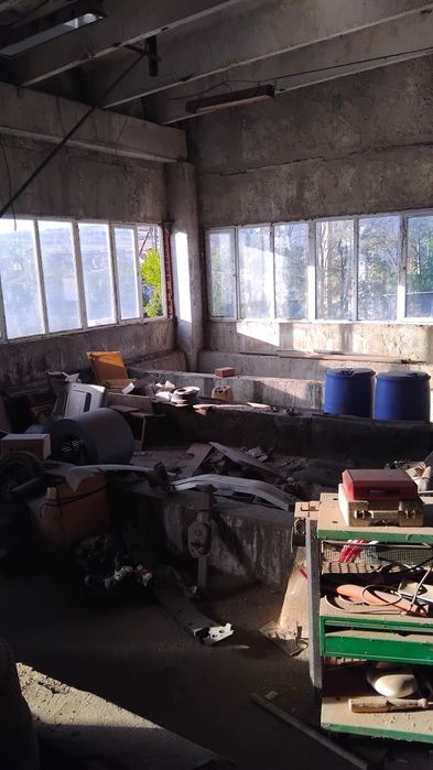 Продава промишлено помещение в гр.Дупница