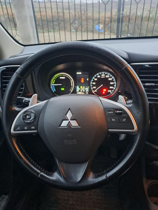Vand Mitsubishi Outlander 4x4