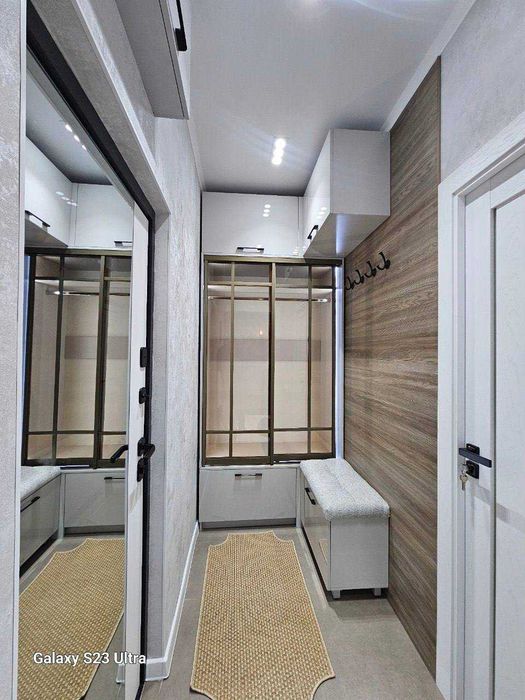 Продается квартира в Чиланзарском районе 7-квартал 1в2х комнат 2-этаж