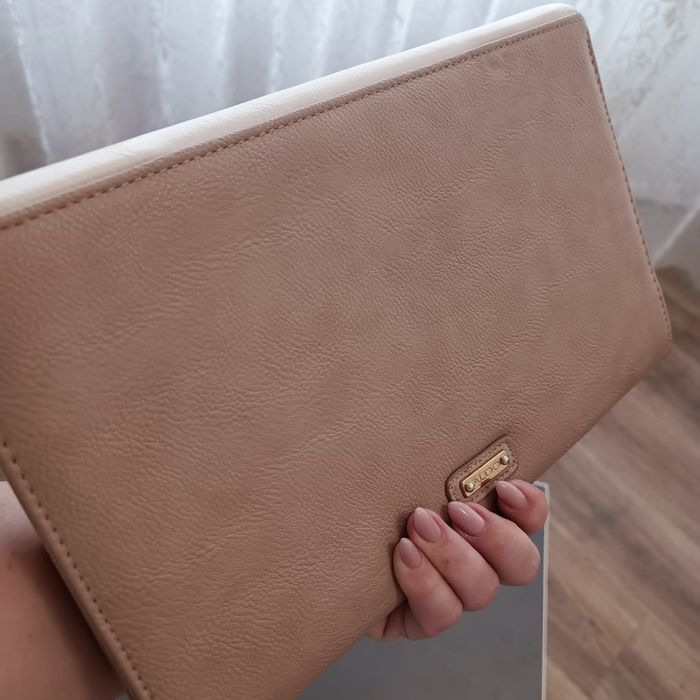 Клатч женский бежевый