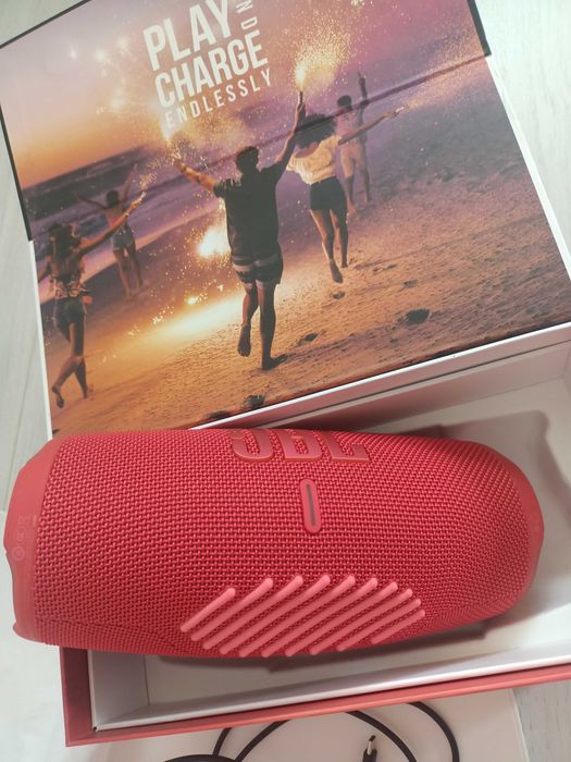 JBL Charge 5 Rosie – ca Nouă | Bluetooth | IP67 | Bass Puternic  550