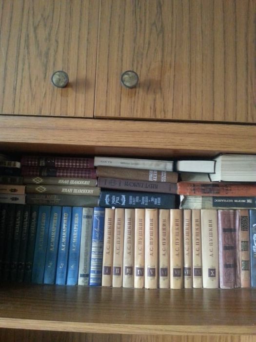 Продаю Книги разной тематики.