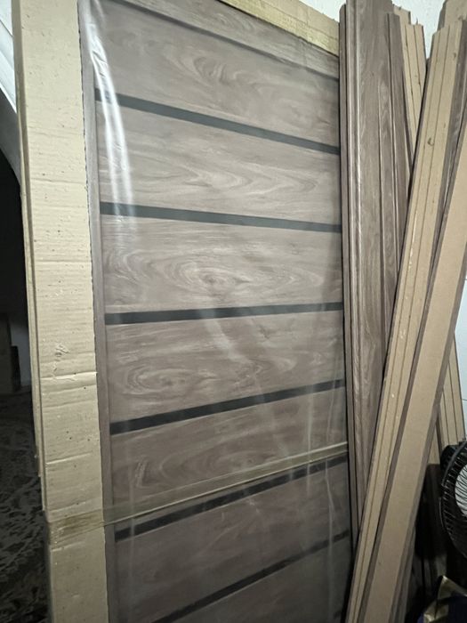 Продам межкомнатные двери
