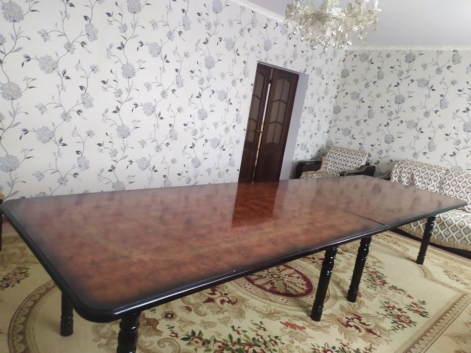 стол сатылады !!