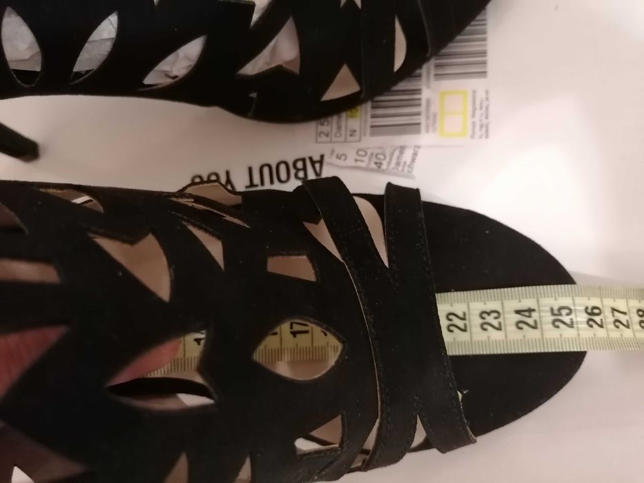 Sandale noi About You m40