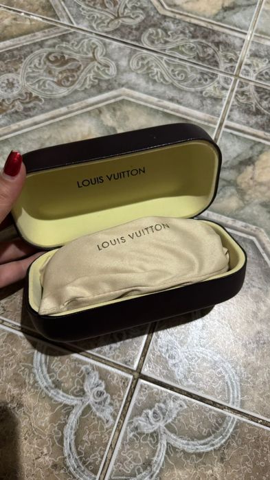 Продам louis vuitton bindi