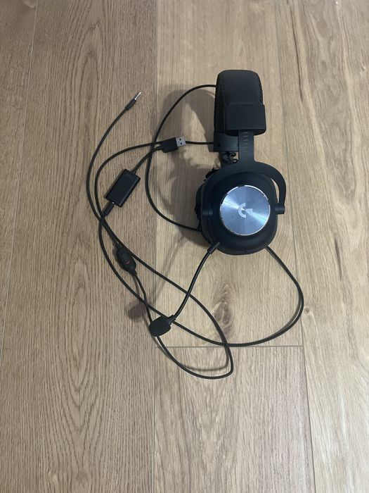 Casti gaming logitech g pro cadou suport de casti