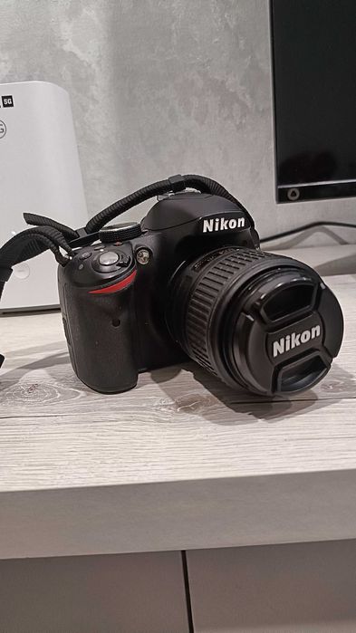 Фотоаппарат NICON D3200 + штатив и объектив Зенит