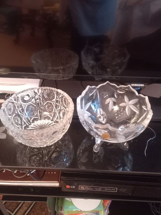 Продаем вазочки.