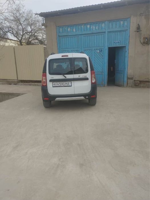 Lada largus sotilati narxi yana keliwiladi