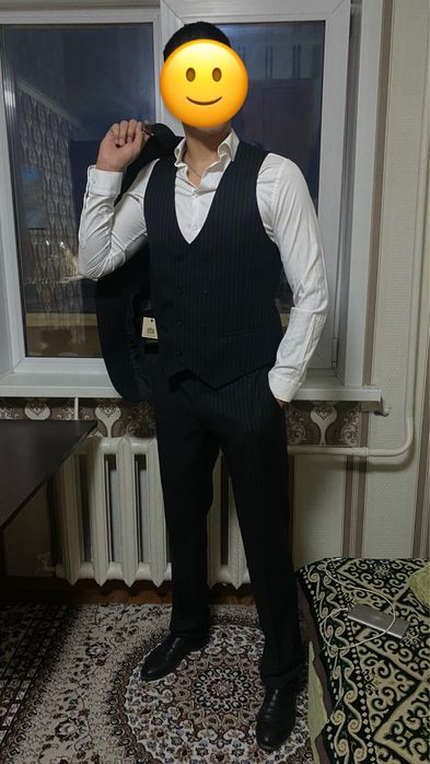 Мужской костюм тройка