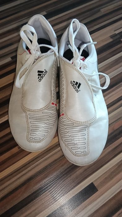 Ghete fotbal crampoane 36 Adidas F10