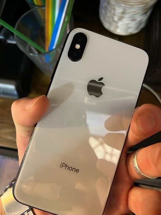 Apple xs белый идеальном состояний