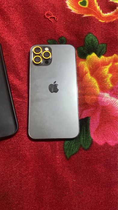Продам срочно iPhone 12 Pro Max