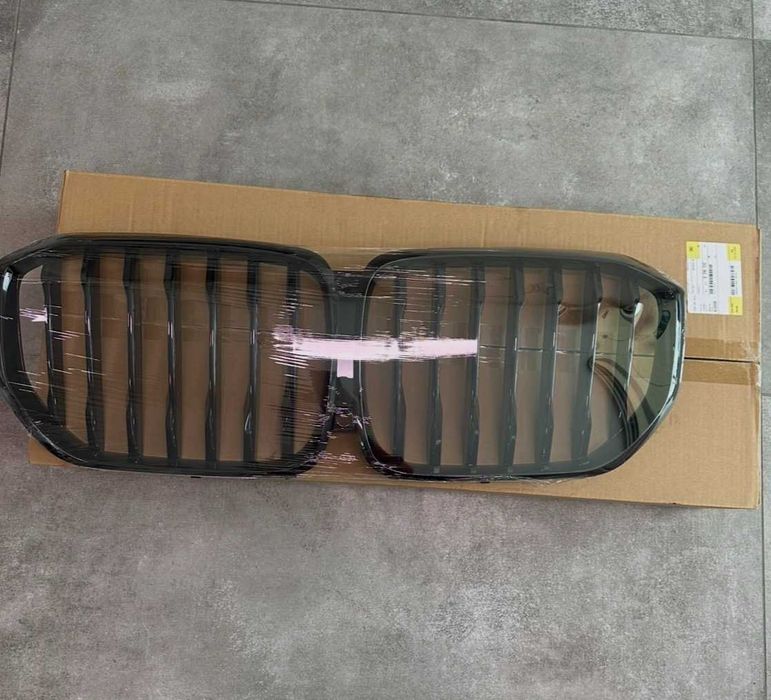 BMW X5 G05 Оригиналнa Решетка Бъбреци Накрайници Черна/Хром