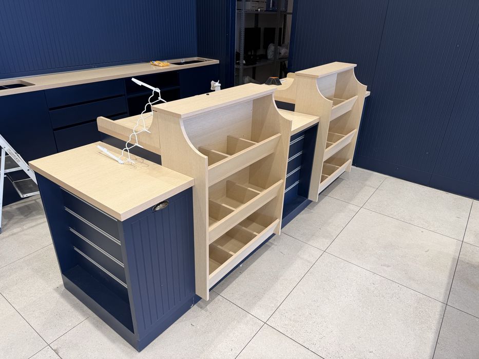 касова зона / щанд,