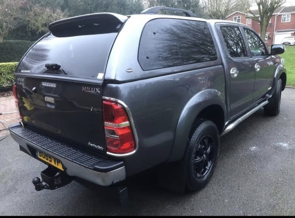 Dezmembrez Toyota Hilux 3.0 Invicible automat euro 5 2012-2015