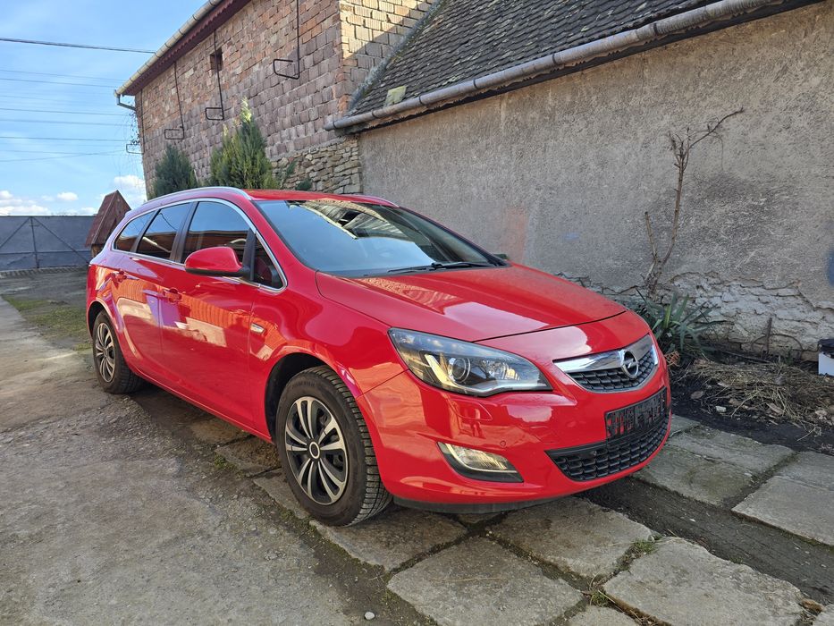 Opel Astra J  2.0