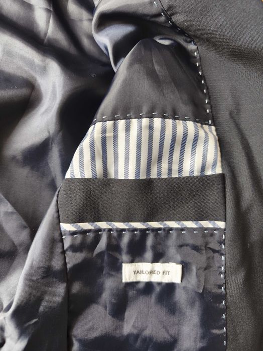 ZARA -128см сако