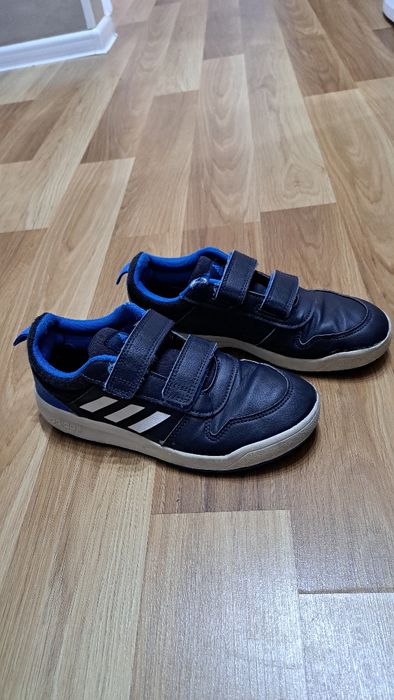 Маратонки Адидас