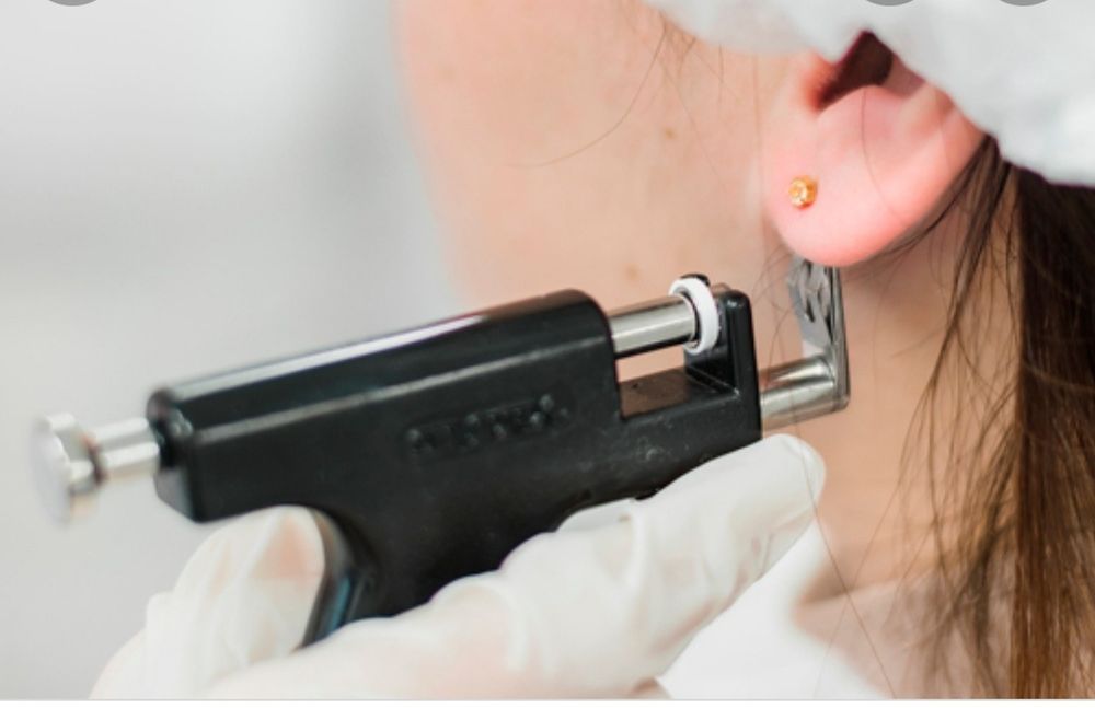 Прокалывание ушей