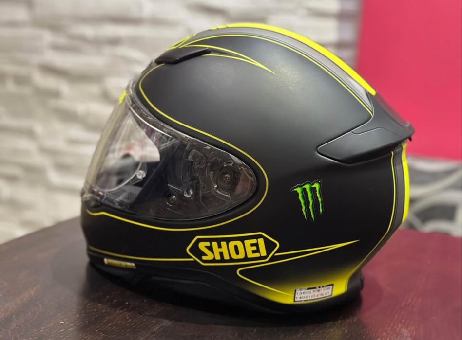 Каска за мотор Shoei NXR с фотохроматичен визьор. Размер L.