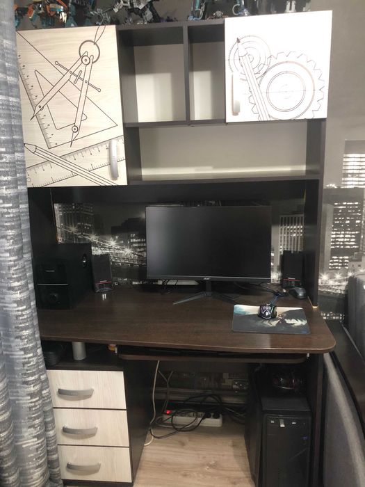 Продается молодежная стенка для учебы