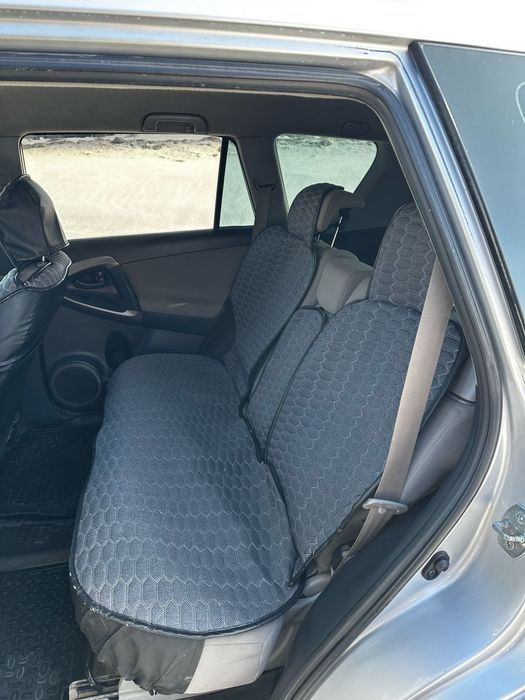 Продам Toyota Rav 4