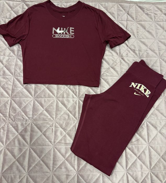Спортен сет NIKE клин и кроп топ блуза