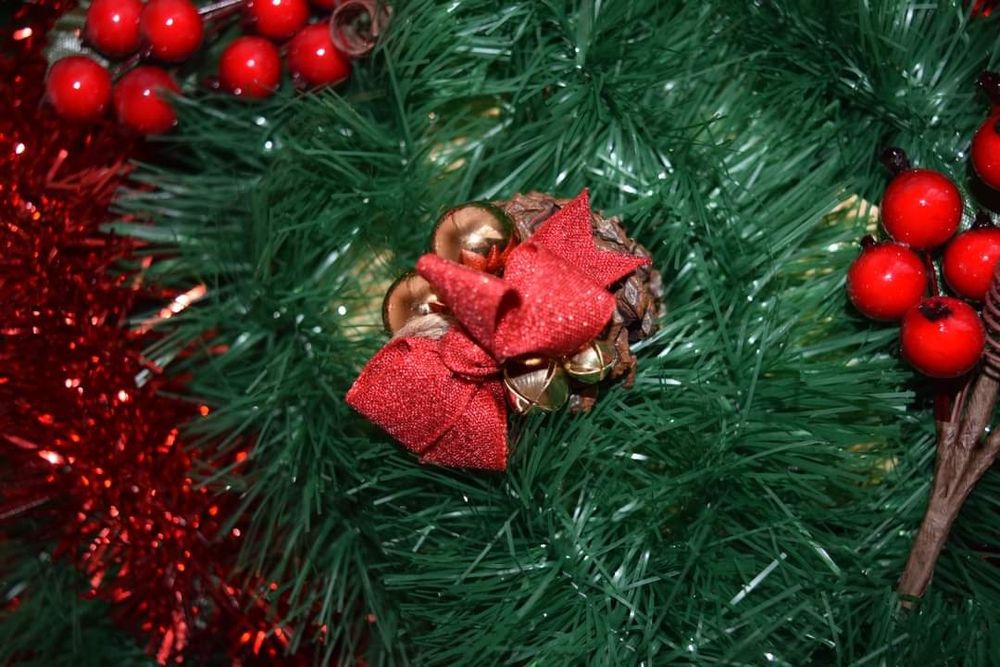 Коледни мини шишарки за елха