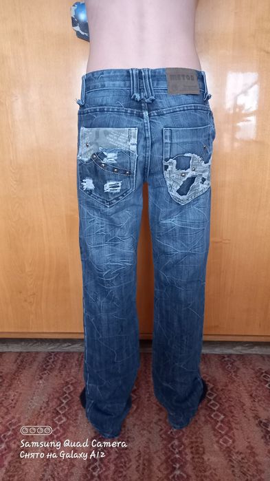 Продам  джинсы подростковые