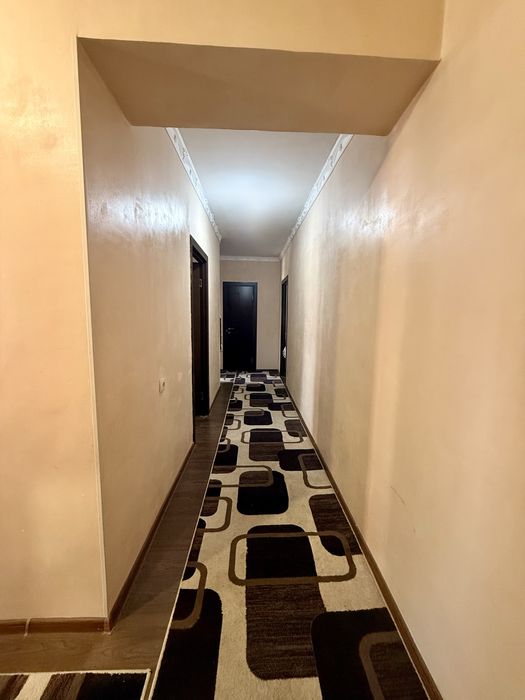 Продается 3 комнатная кв на Янгихаётский р-н, ориентир Спутник 16а