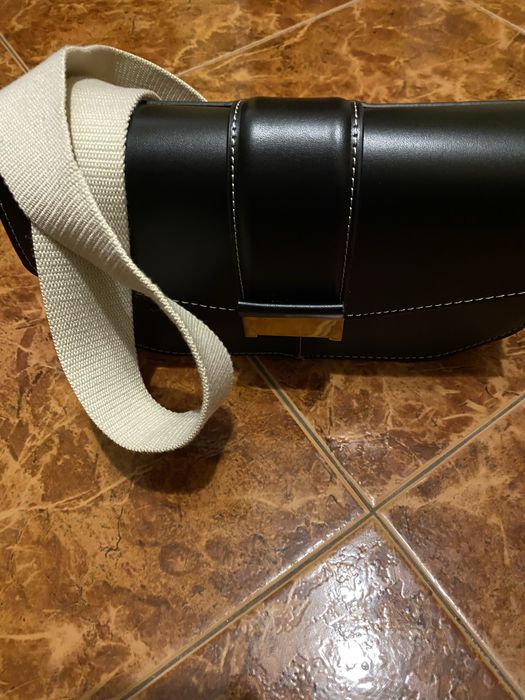 Раница Stradivarius и малки черни чанти