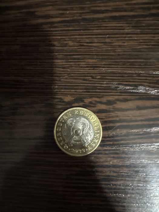 Монета редкий 100 теңге хороши