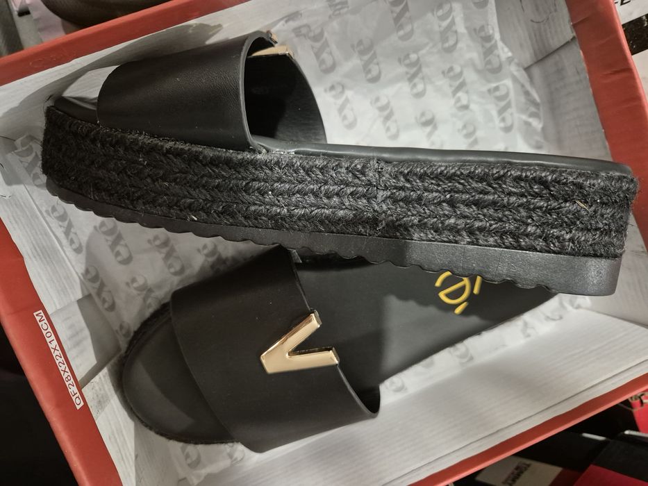 Дамски чехли EXE