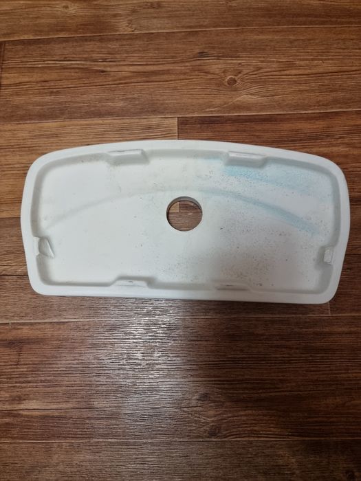 Крышки сливного бачка унитаза