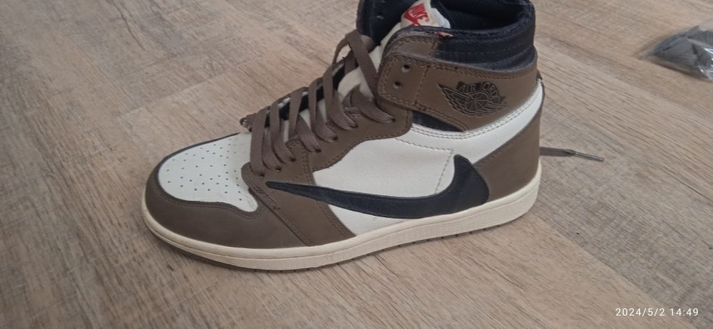 Nike Jordan 1 Travis Scott