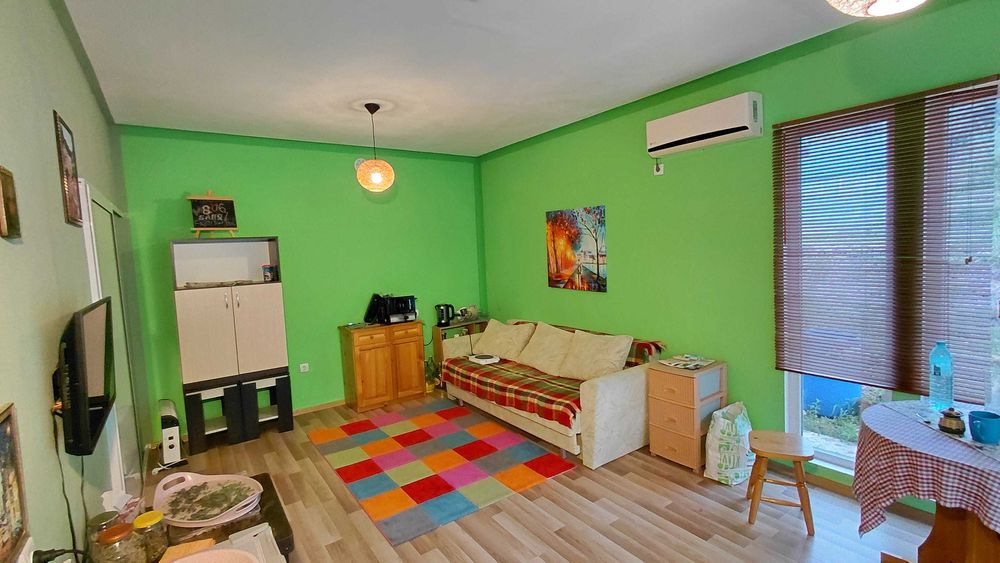 Имот с.Одринци - 2 къщи и парцел 1400 кв