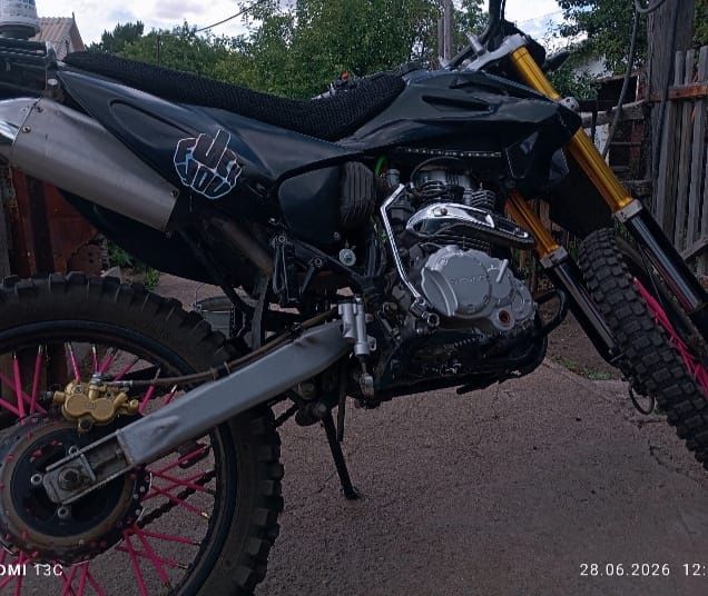 Продам мотоцикл 250 Кубов