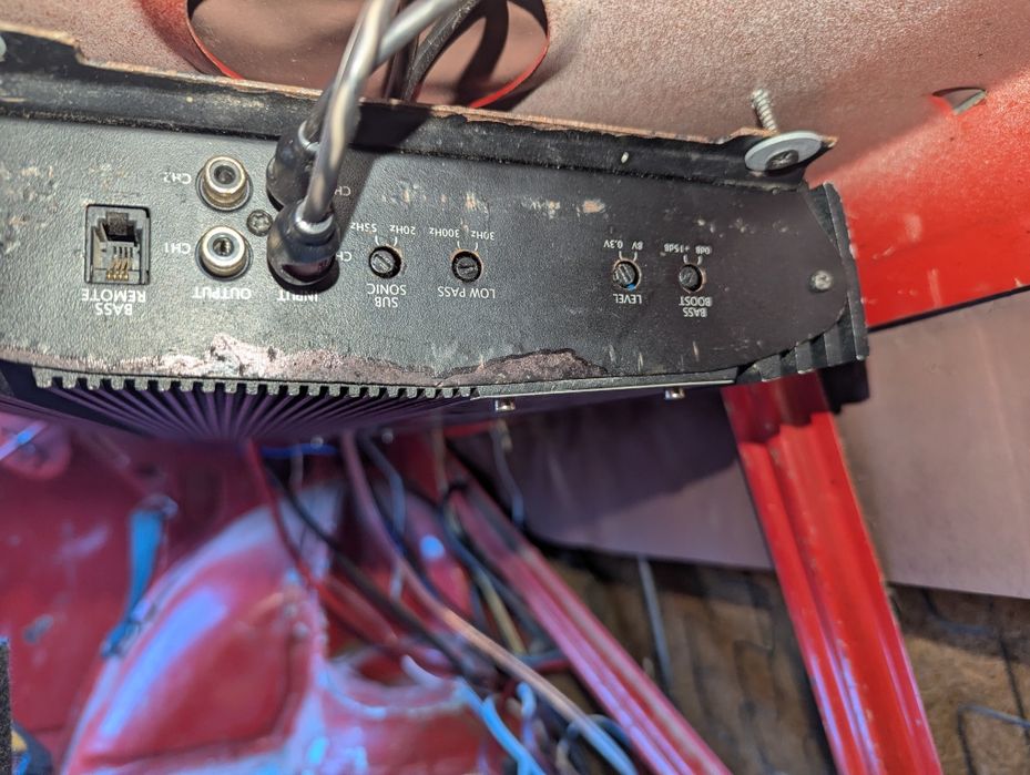 Немски автоусилвател Carpower Wanted-1/800D