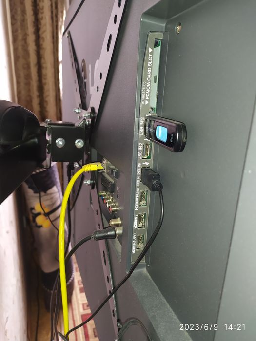 Телевизор LG O'LED Smart