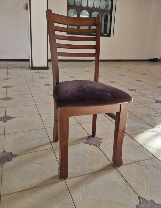 Стул срочно сотилади!