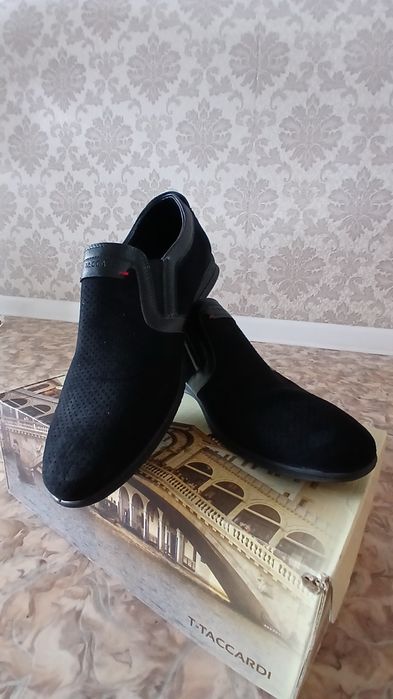 Туфли замшевые 44 размер.