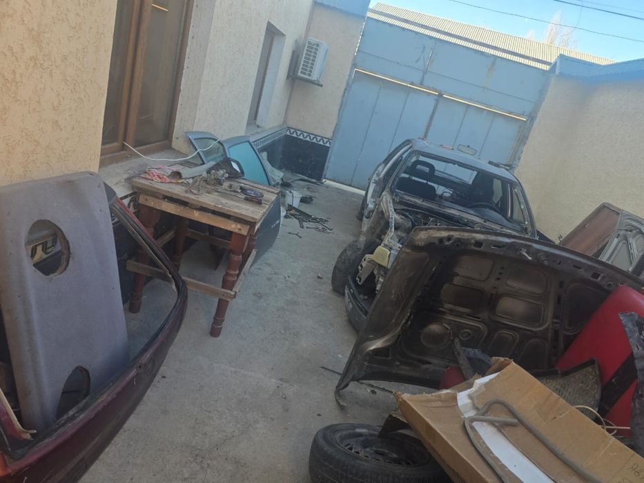 опель вектра 1.8 на запчасть