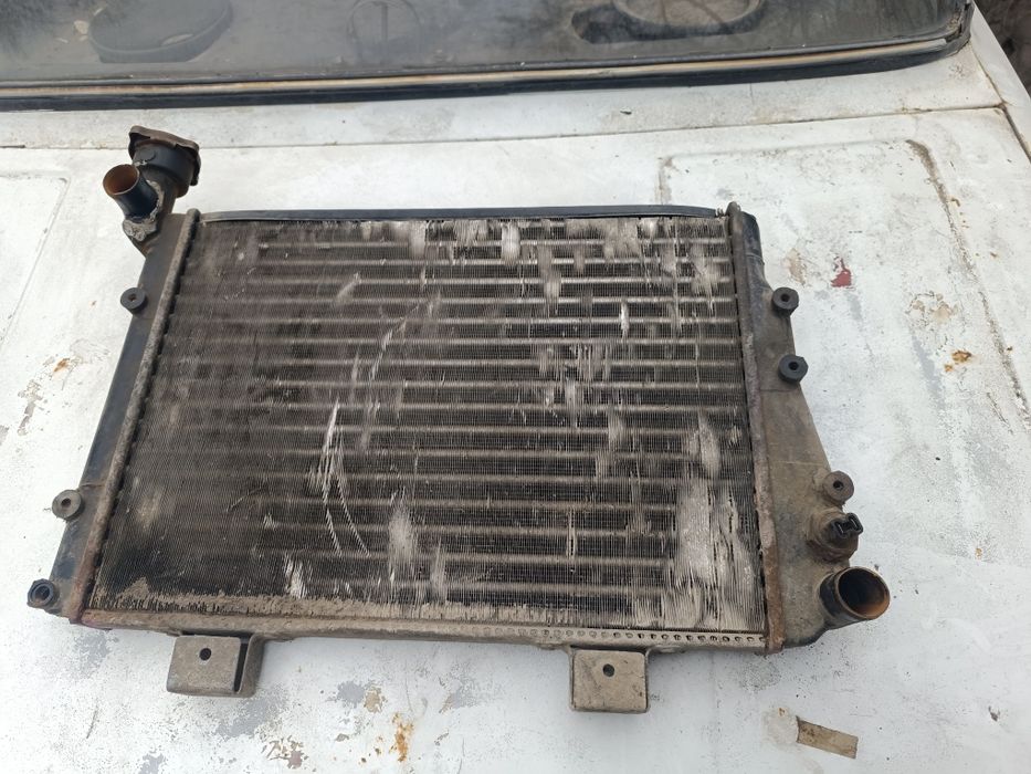 Радиатор на Жигули классику Ваз