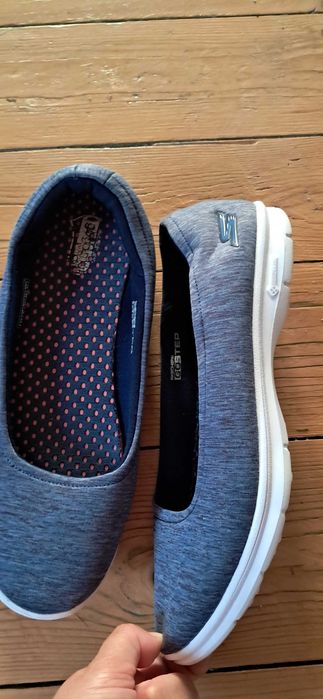 Set adidas balerini si sandale Skechers dama