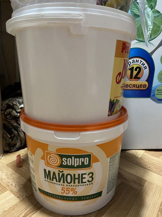 Продам ведро  от мойенеза