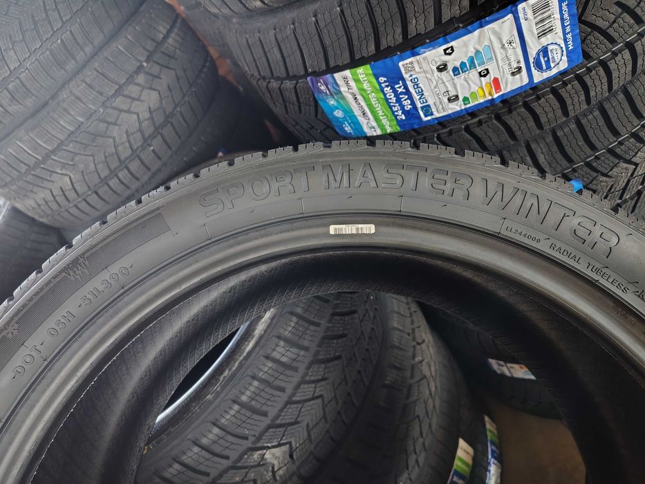 4бр.НОВИ зимни гуми LINGLONG 245 40 20+275 35 20 DOT26 SPORT PAKET цена за брой