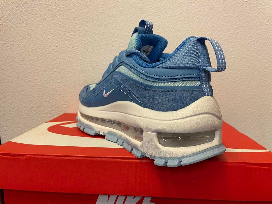 Нови дамски маратонки Nike Air Mx 97 Futura размер 37